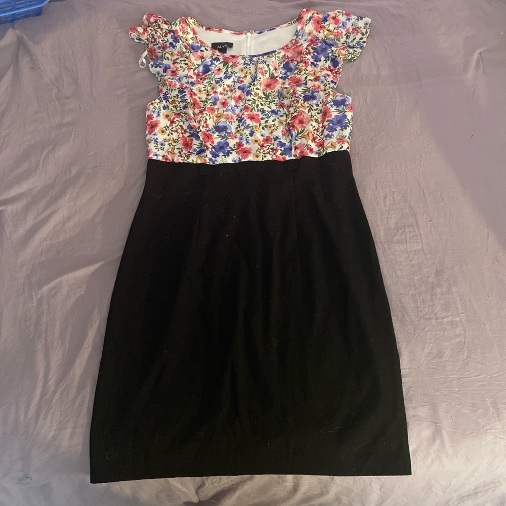 Size tan, medium link floral dress the brand is “ALYX”